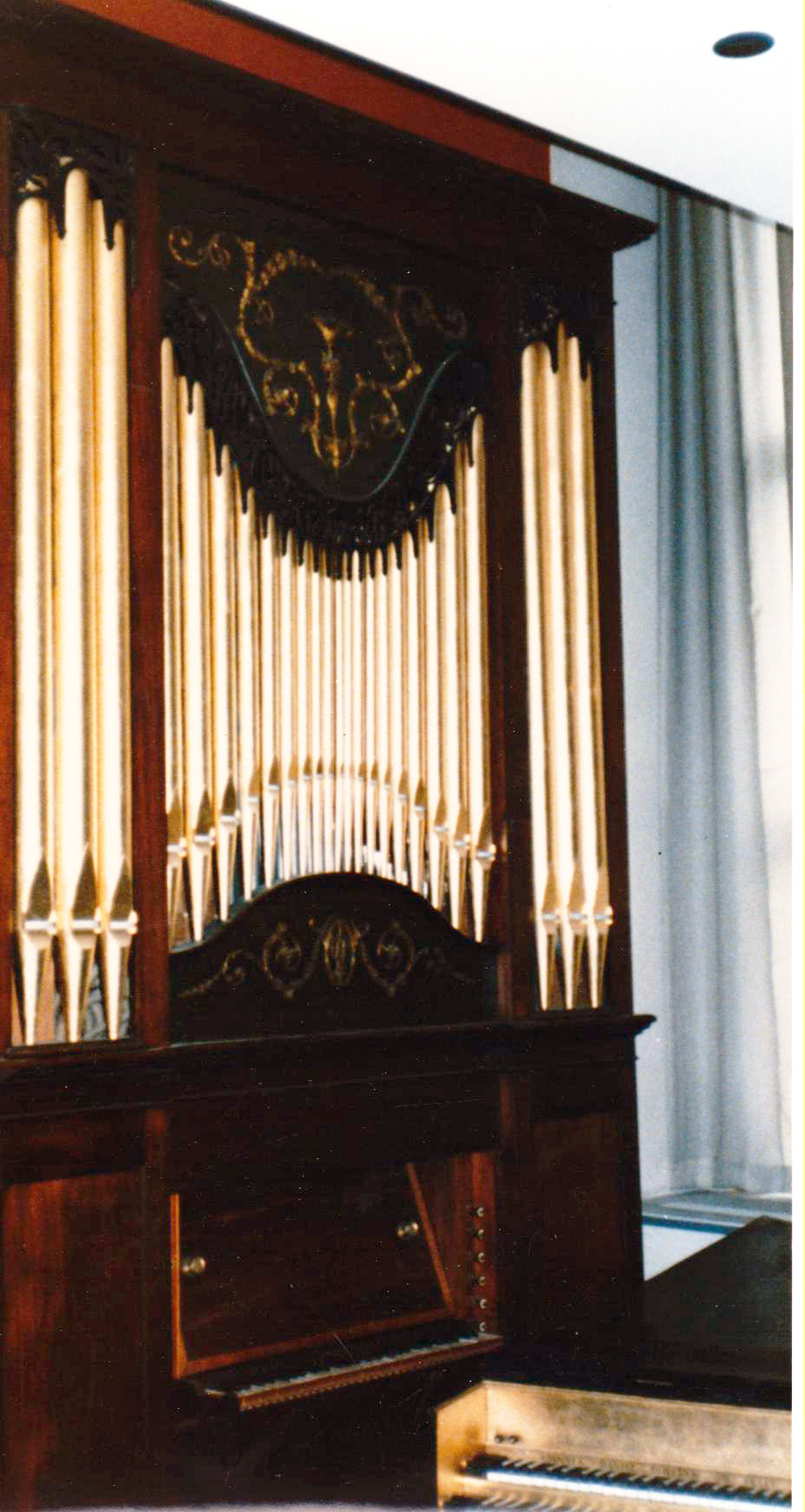 Hilbus ca. 1811 organ